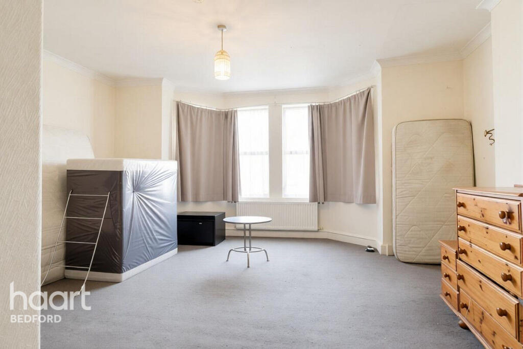 Apartment in Milton Keynes - View 4