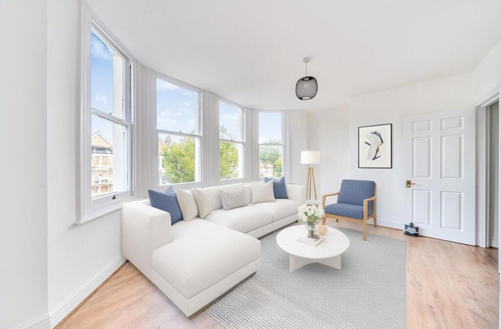 Apartment in London - View 3