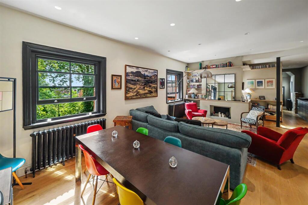 Apartment in London - View 5