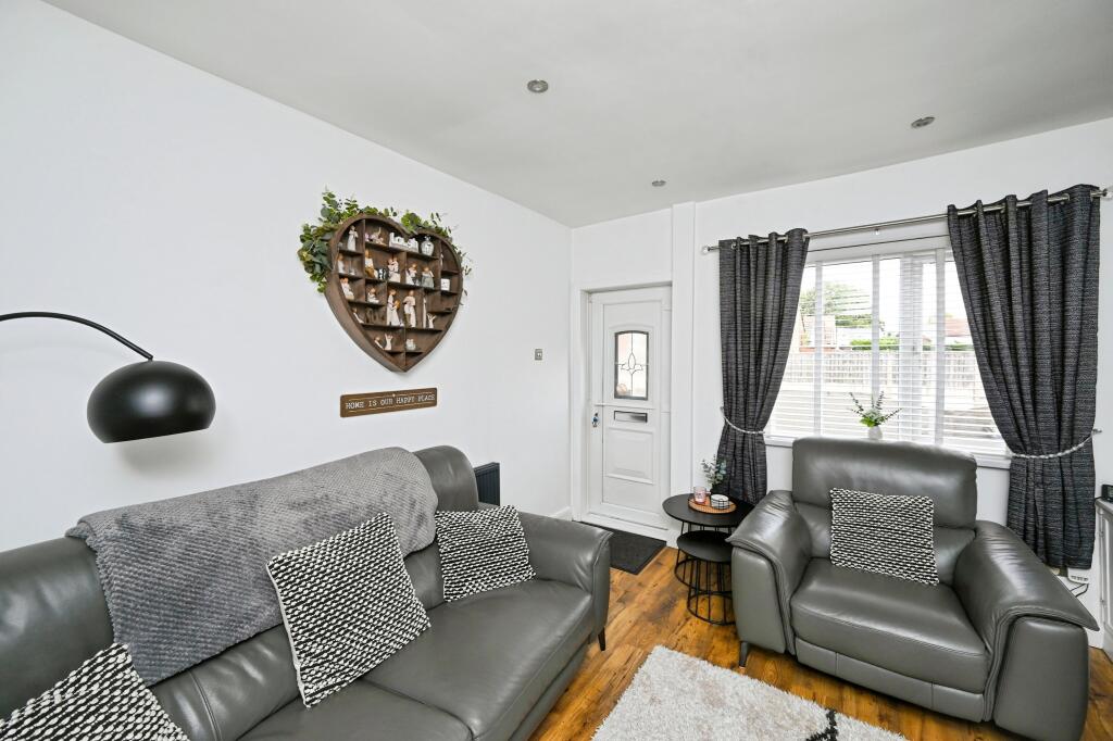 House in Ashfield, Sutton in Ashfield, Nottinghamshire - View 5