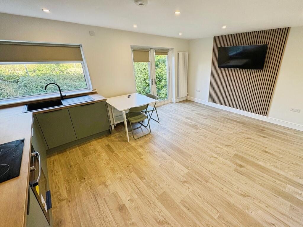 House in Leeds - View 4