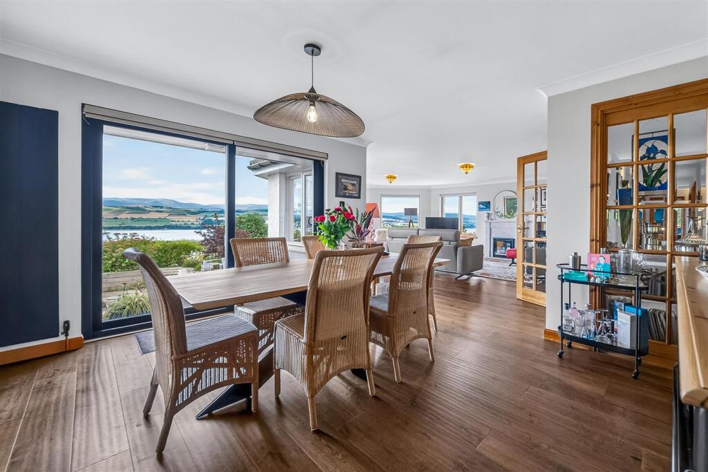 House in Inverness, Highland - More