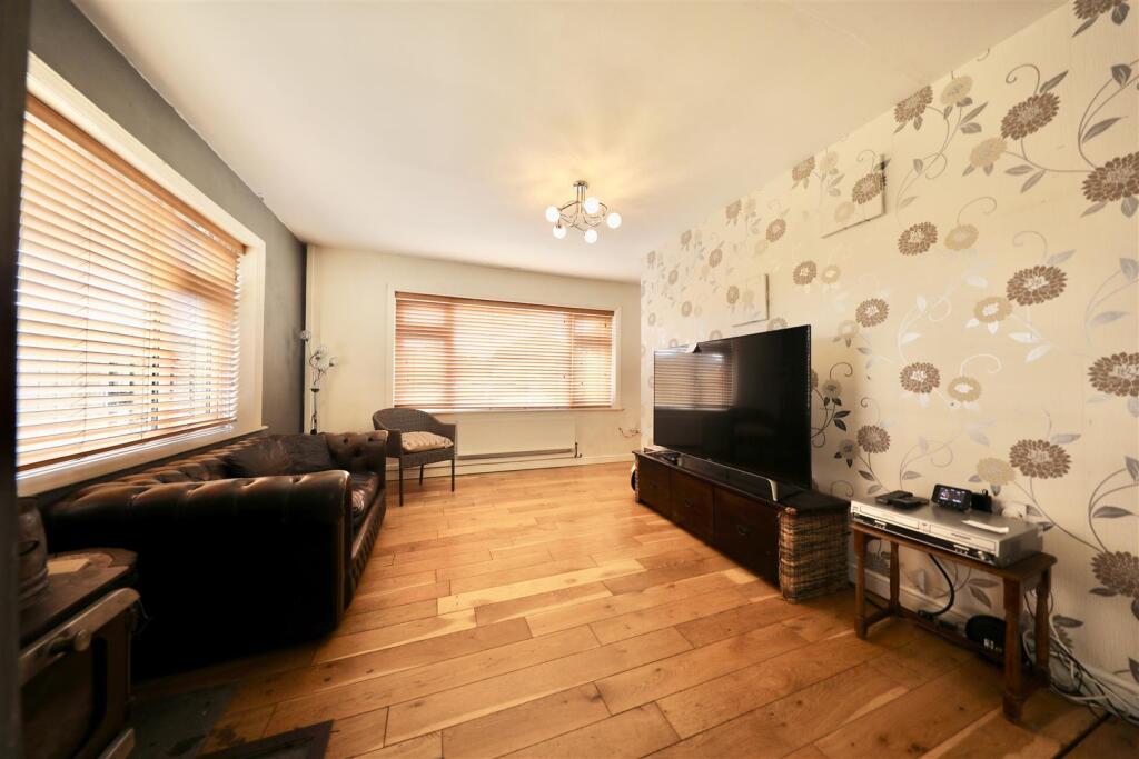 Catwick Lane, Long Riston, Hull photo 2