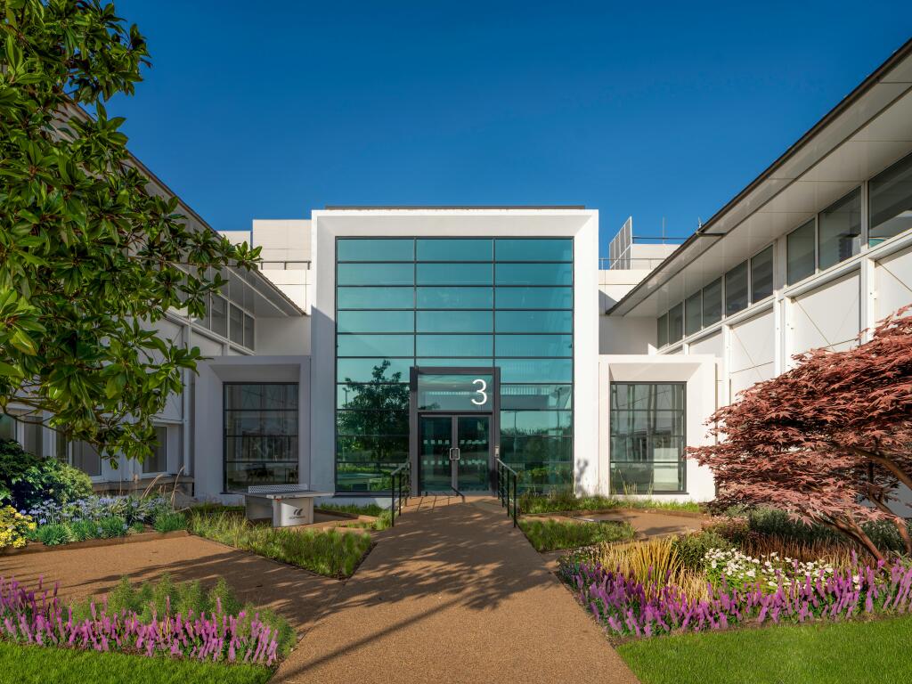 3 Roundwood 0015 With Foliage 01.jpg