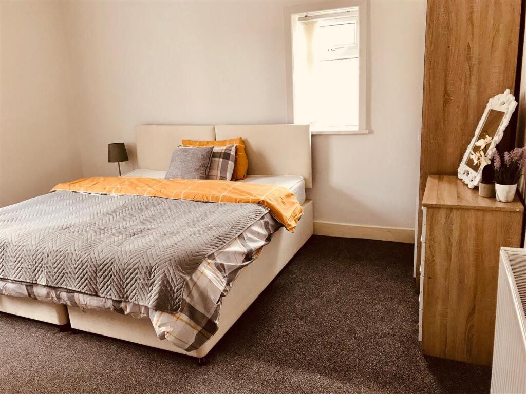 Queensberry Road, Burnley