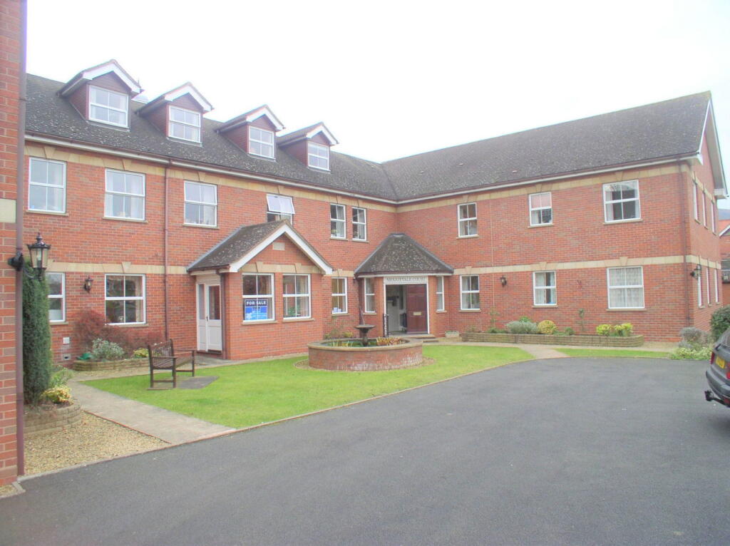 2-bed other on Barnards Green Road, Malvern, Worcestershire, WR14, £130,000