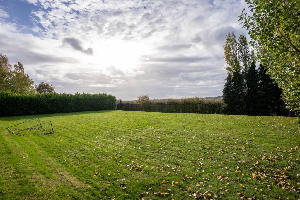 Additional image 33 of Birmingham Road, Marlbrook, B61