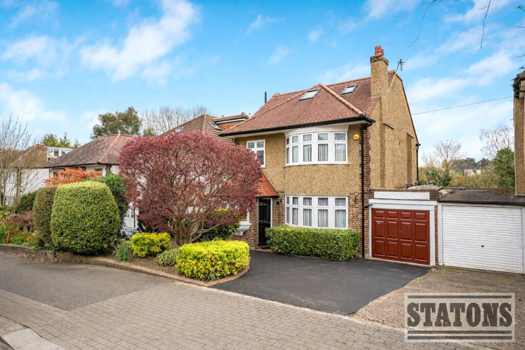 Main image of property: Longland Drive, Totteridge, London, N20