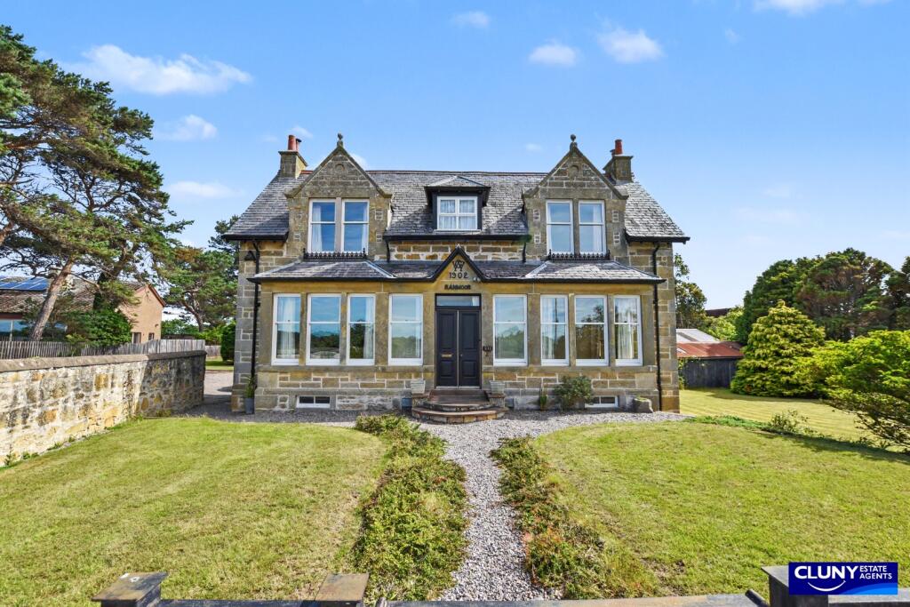 Main image of property: Ranmoor, 211 Findhorn