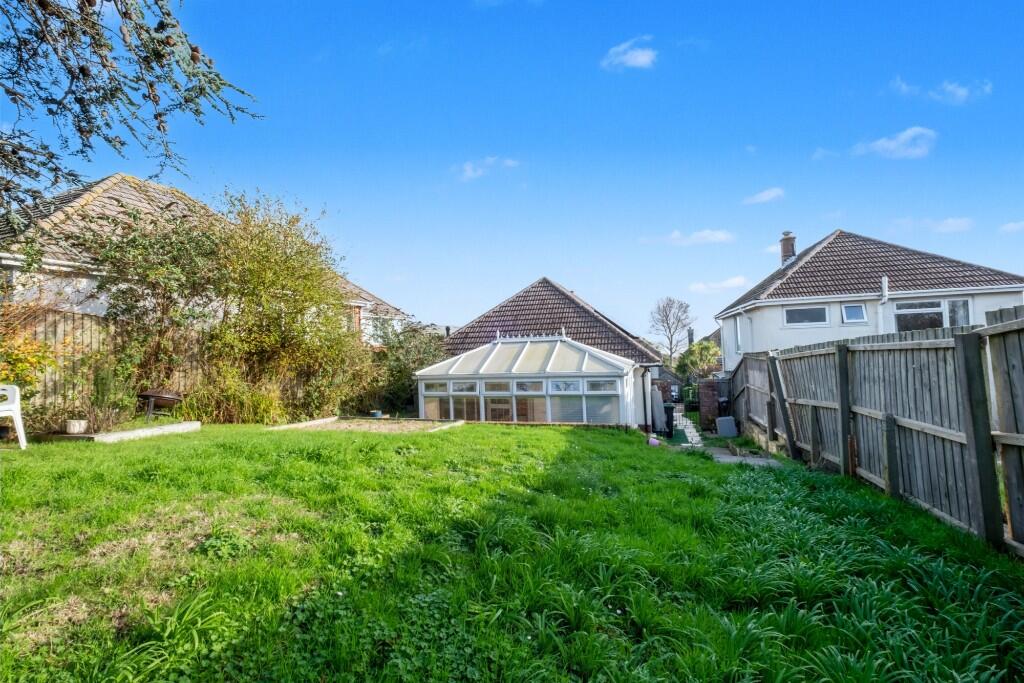 Bay Crescent, Swanage photo 5