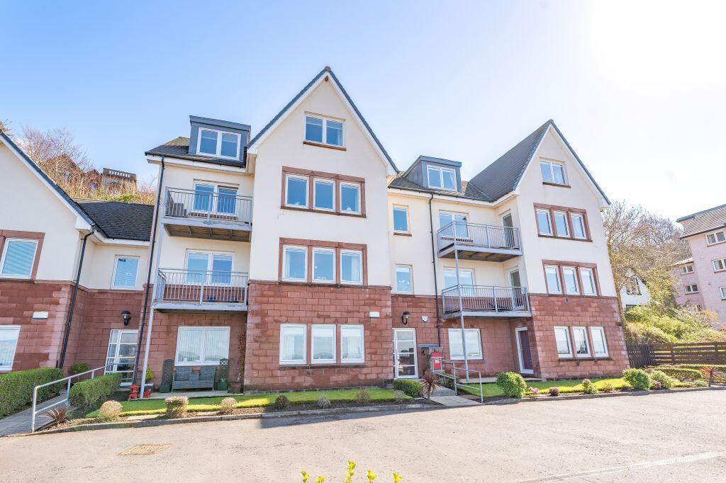 2-bed flat on 5 Argyll View, Skelmorlie, PA17 5DB, £220,000