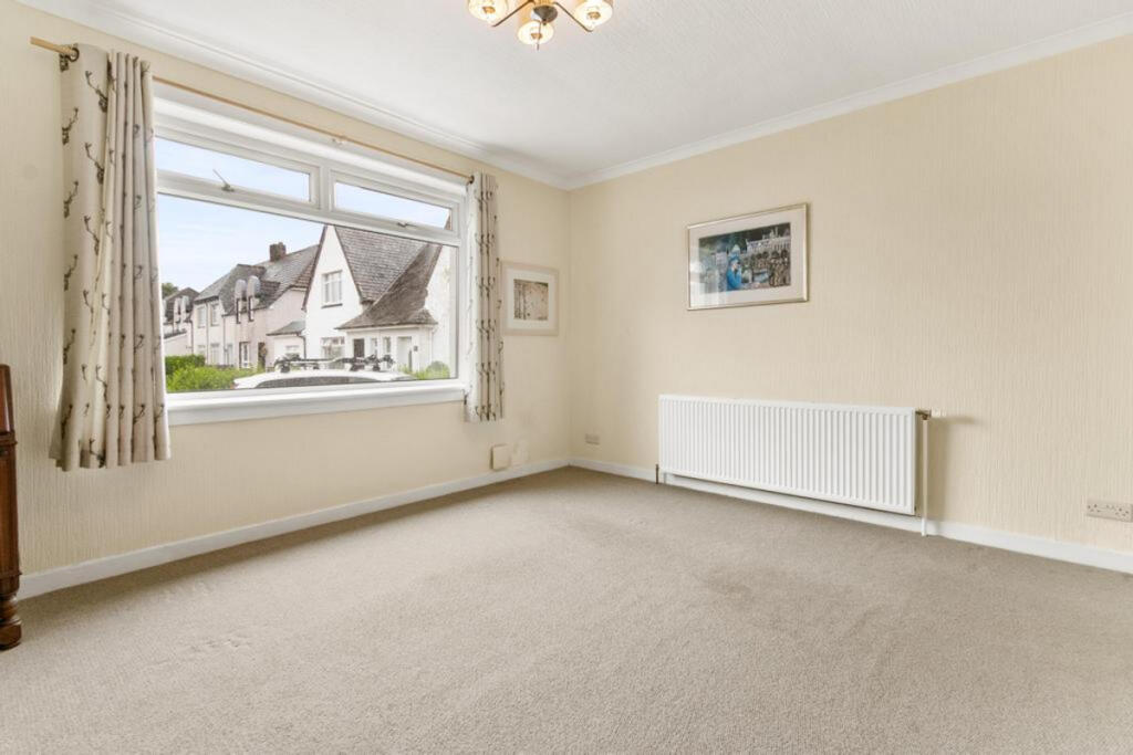 House in Eaglesham, Bonnyton, East Renfrewshire - View 3