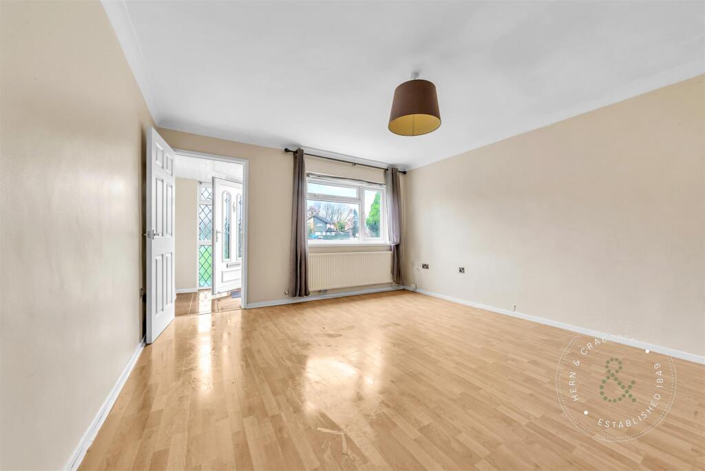Timothy Rees Close, Danescourt, Cardiff photo 3