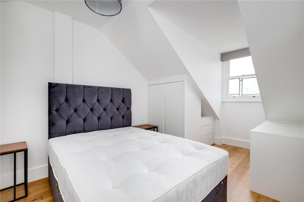 Apartment in London, South Kensington - View 3