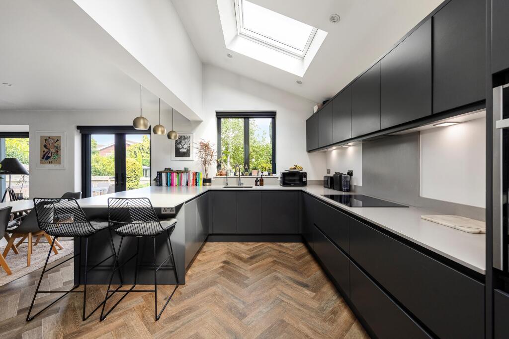 House in Sevenoaks, Chevening - More