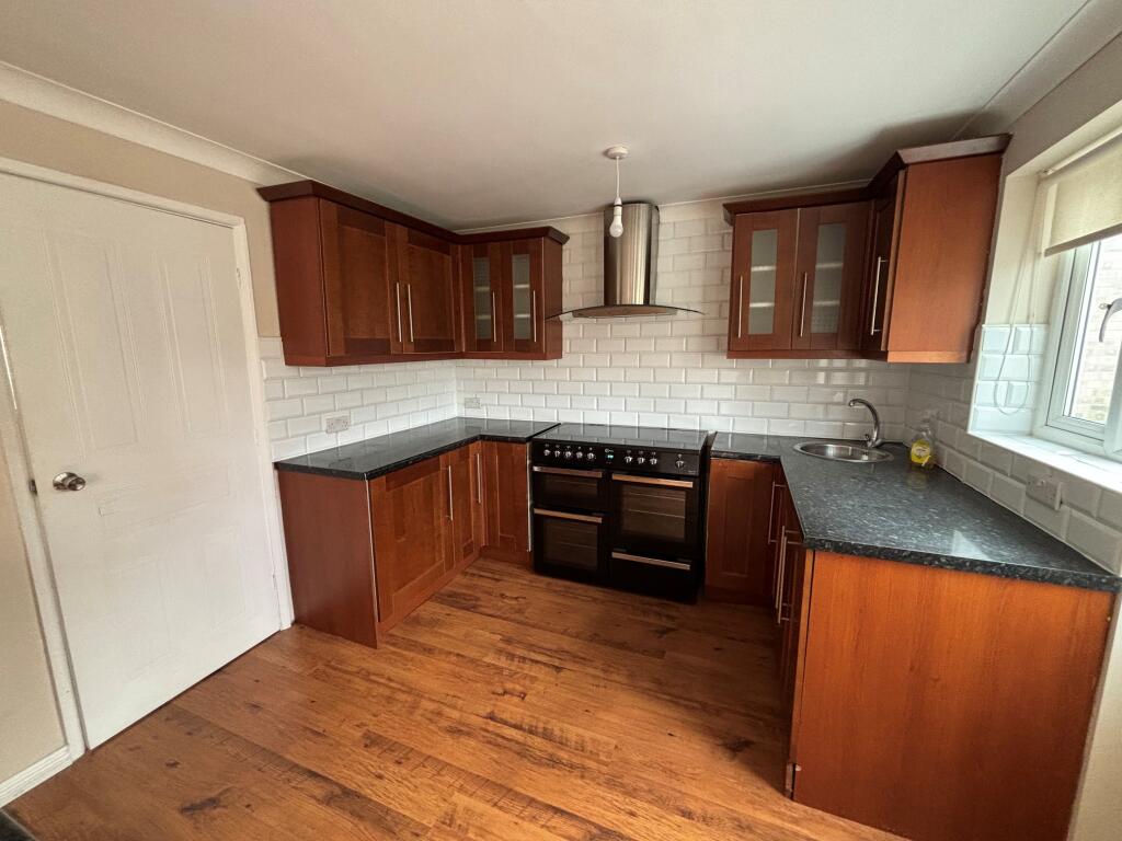 House in Rotherham, Bramley - View 2