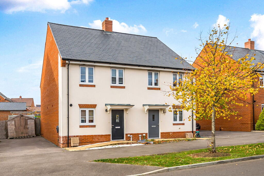 2-bed semi-detached on Wallace Avenue, Boorley Green, Southampton, SO32, £325,000