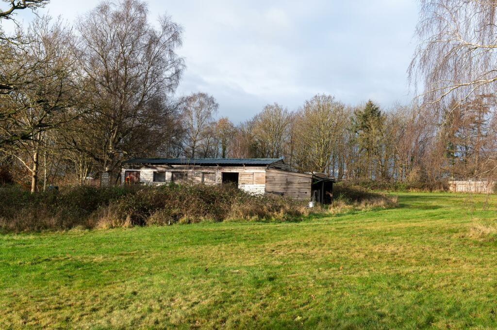 House in Warwick, Burton Green - View 2