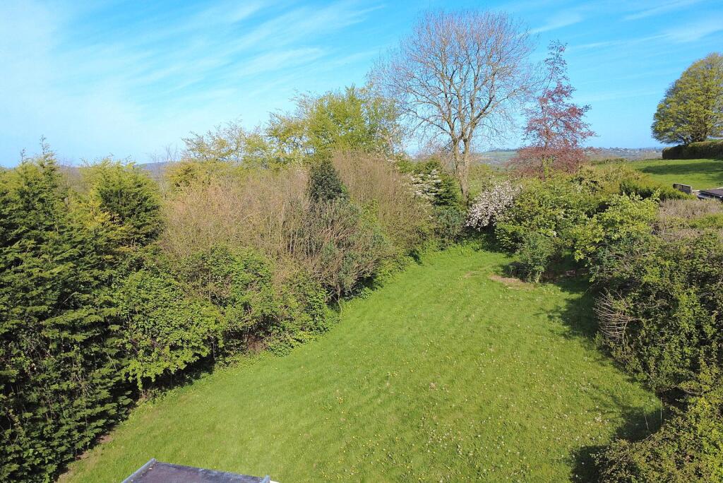 Church Hill, Buckhorn Weston, Gillingham, Dorset, SP8 photo 4