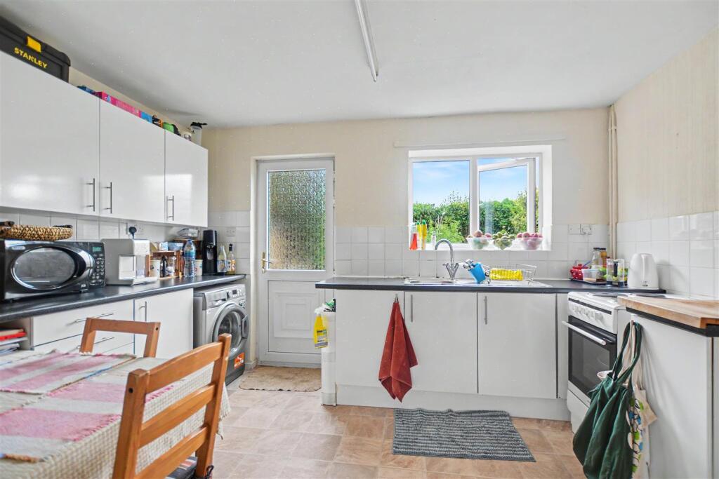 House in Nottingham, Stapleford - View 4