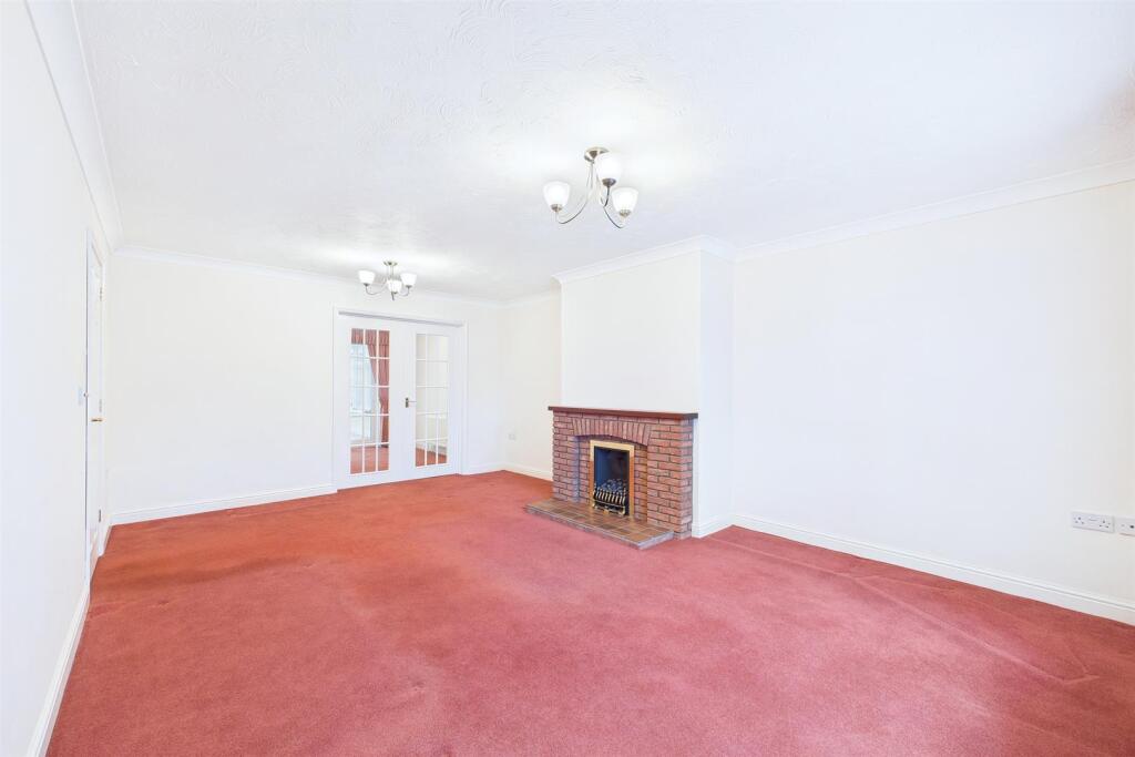 Greenfields Road, Dereham photo 4