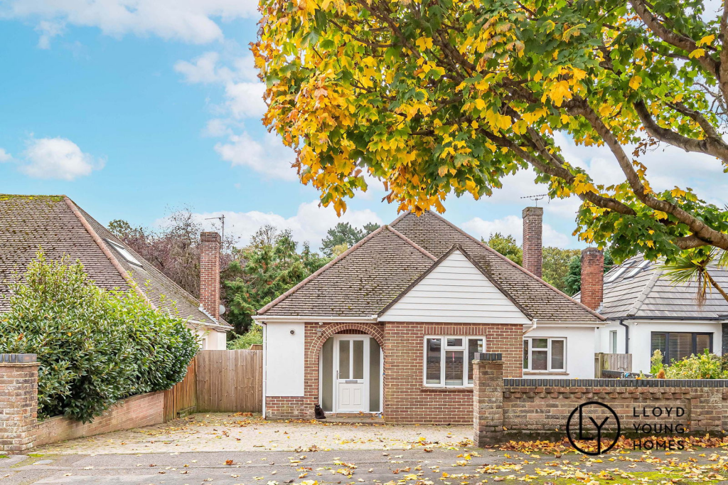 Main image of property: Parkway Drive, Bournemouth, BH8 9JW