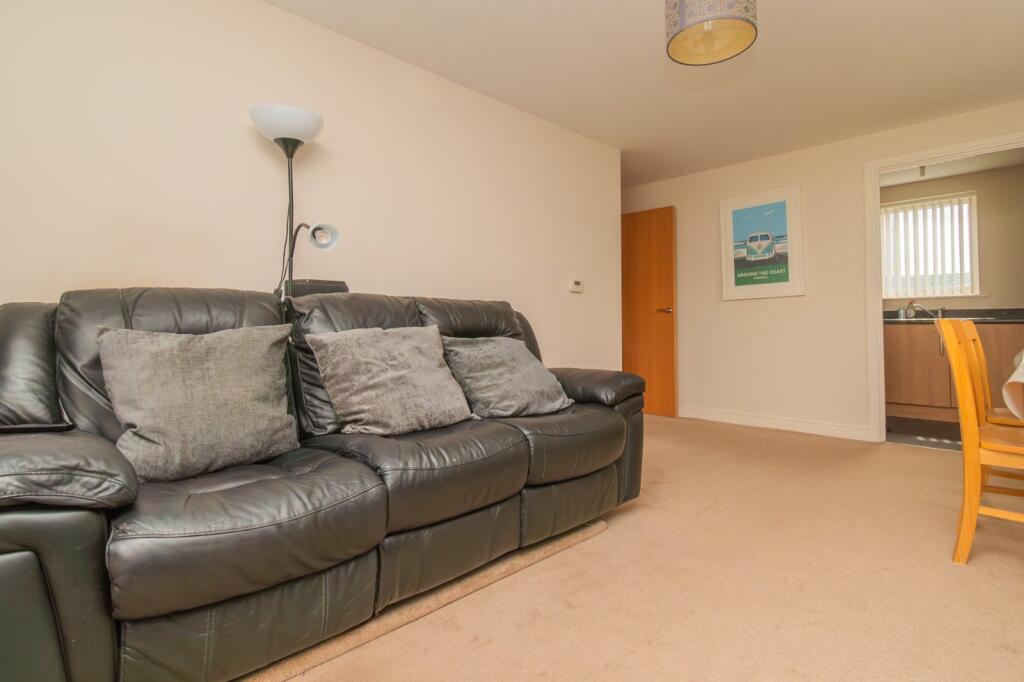Apartment in Tonbridge - View 3