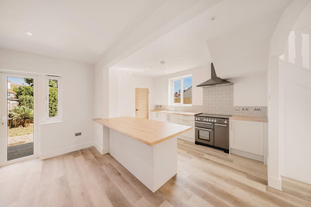 Main image of property: Addiscombe Road, Weston-super-Mare