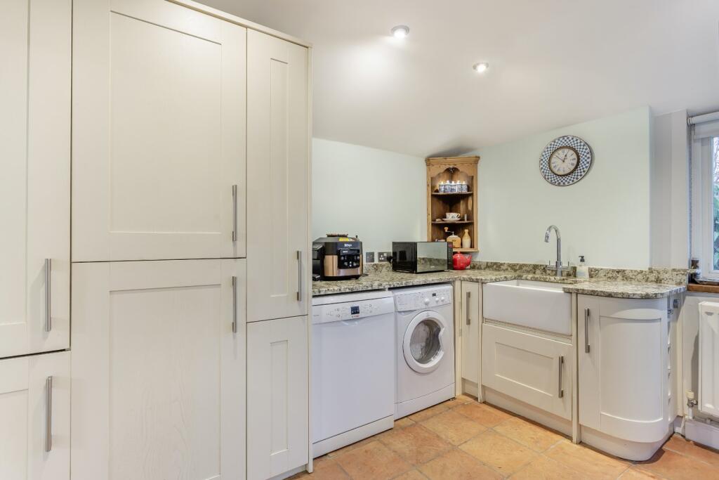 Fore Street, Ashton Keynes, Swindon, Wiltshire, SN6 photo 3