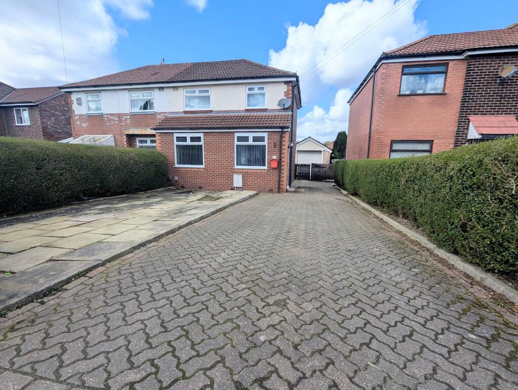 Main image of property: Vernon Road, Bredbury