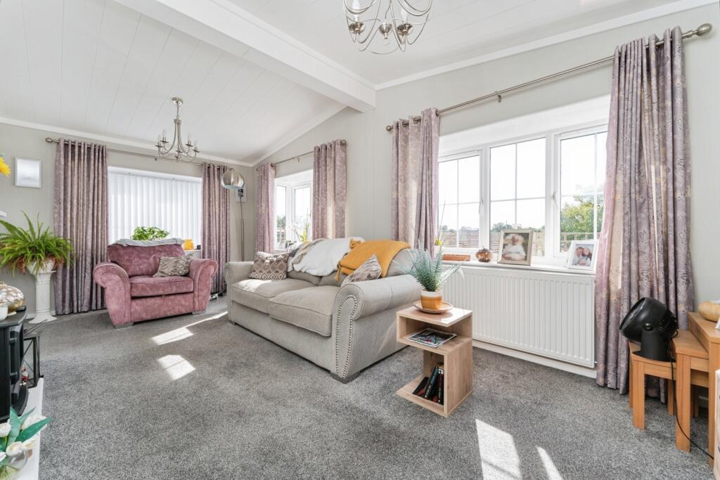 House in East Cambridgeshire, Witchford - View 4