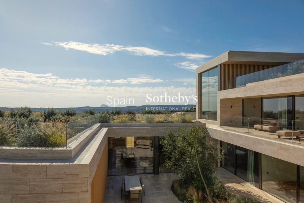 Main image of property: Andalucia, Cádiz, San Enrique De Guadiaro