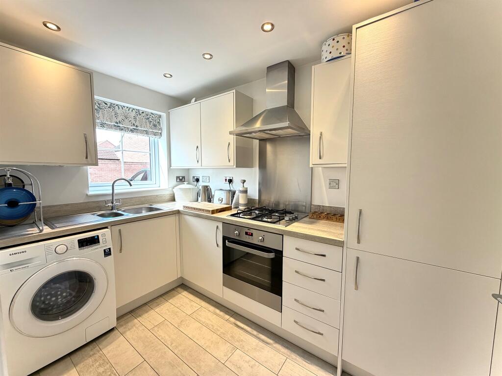 House in Anlaby - View 3