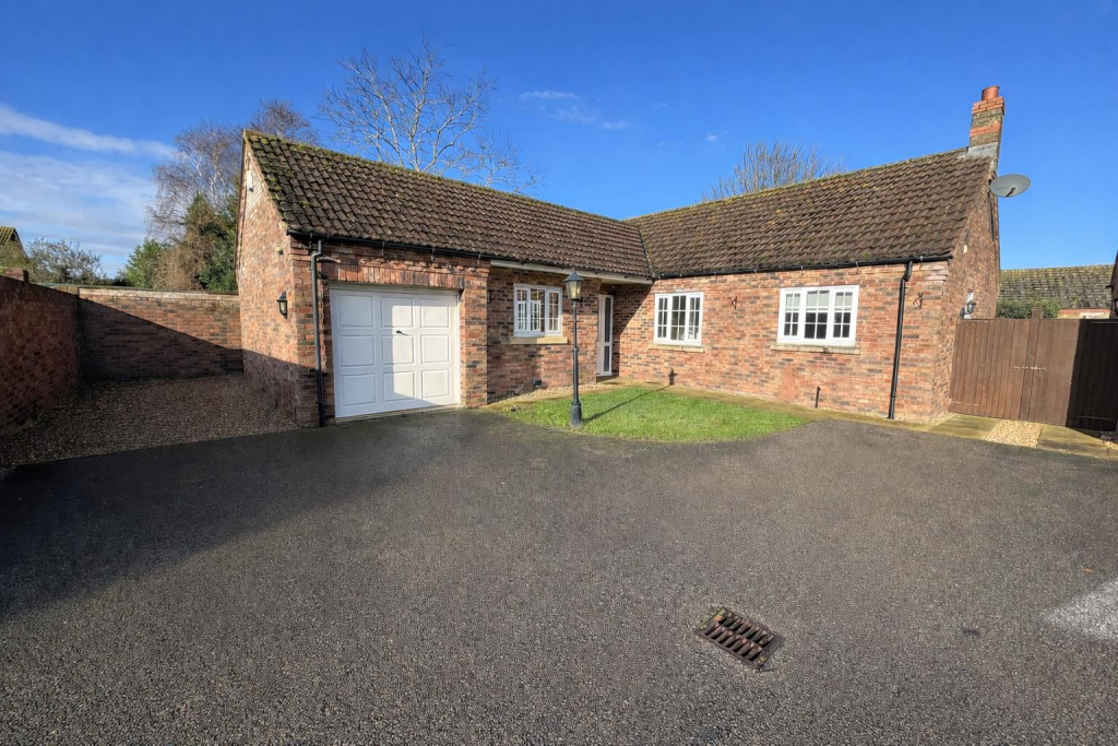 Main image of property: Enchantment Oaks, Swineshead, Boston