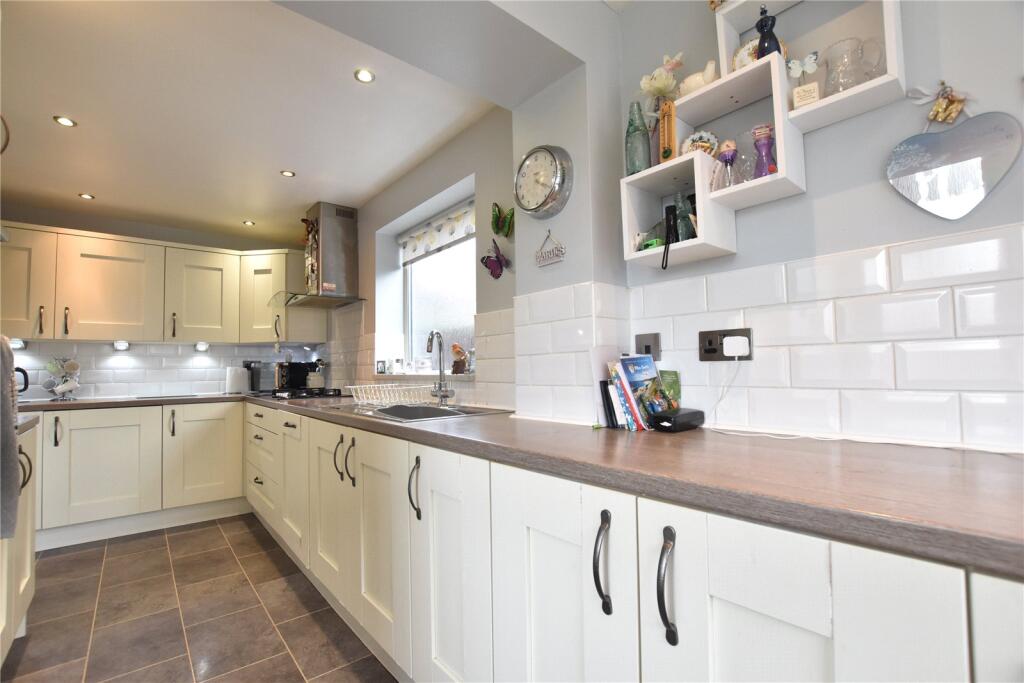 House in Rochdale, Greater Manchester - View 5