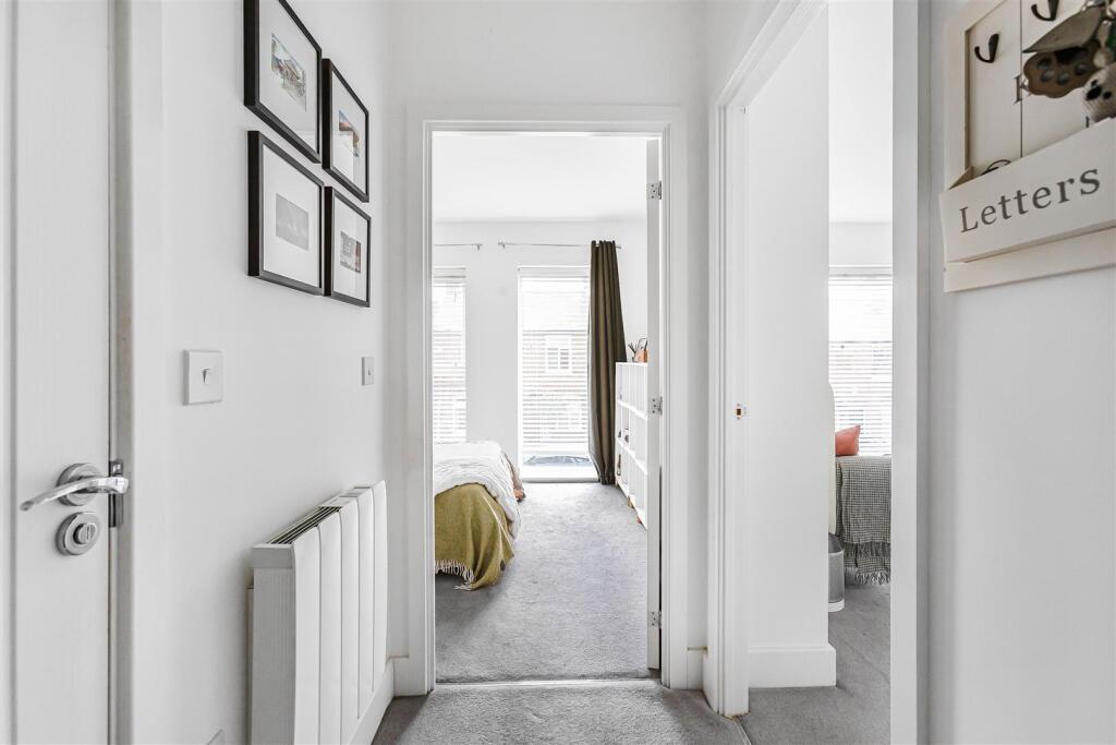 Apartment in St Albans - View 5