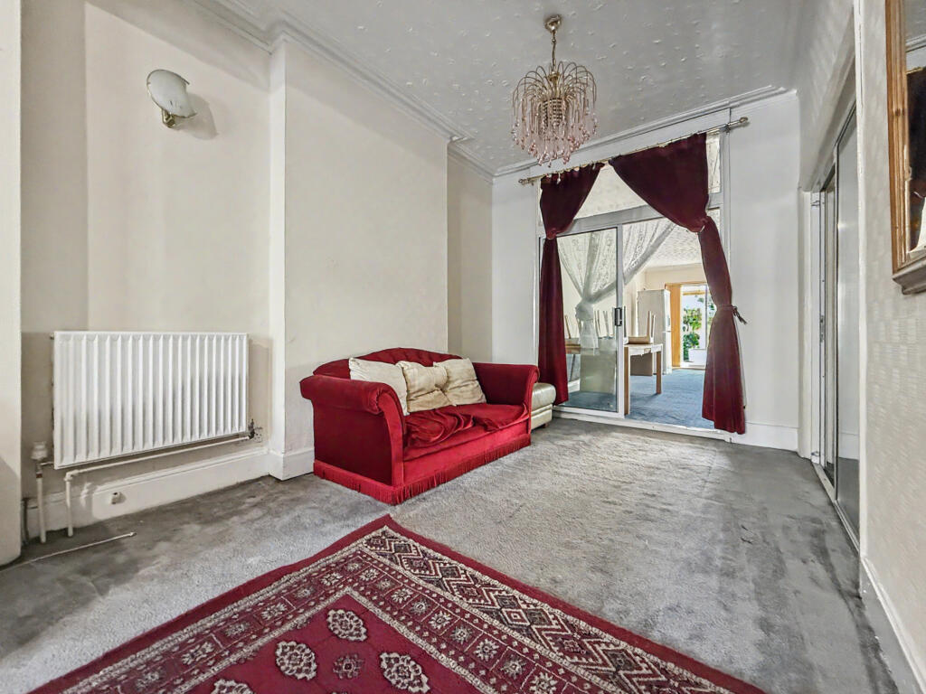 House in Twickenham - View 4