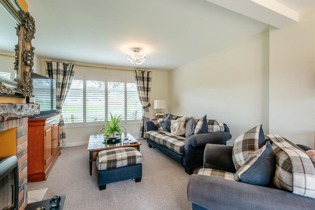 Stockerston Crescent, Uppingham, Oakham photo 3