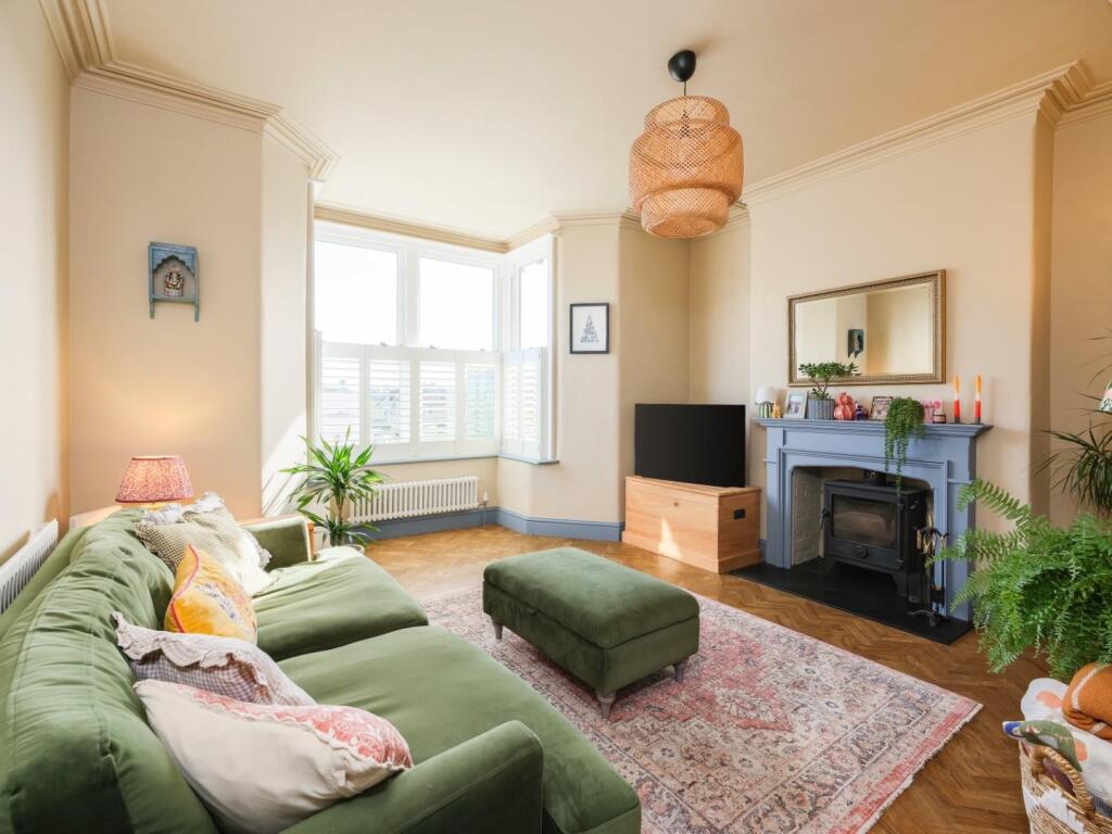 Highdale Avenue, Clevedon photo 4