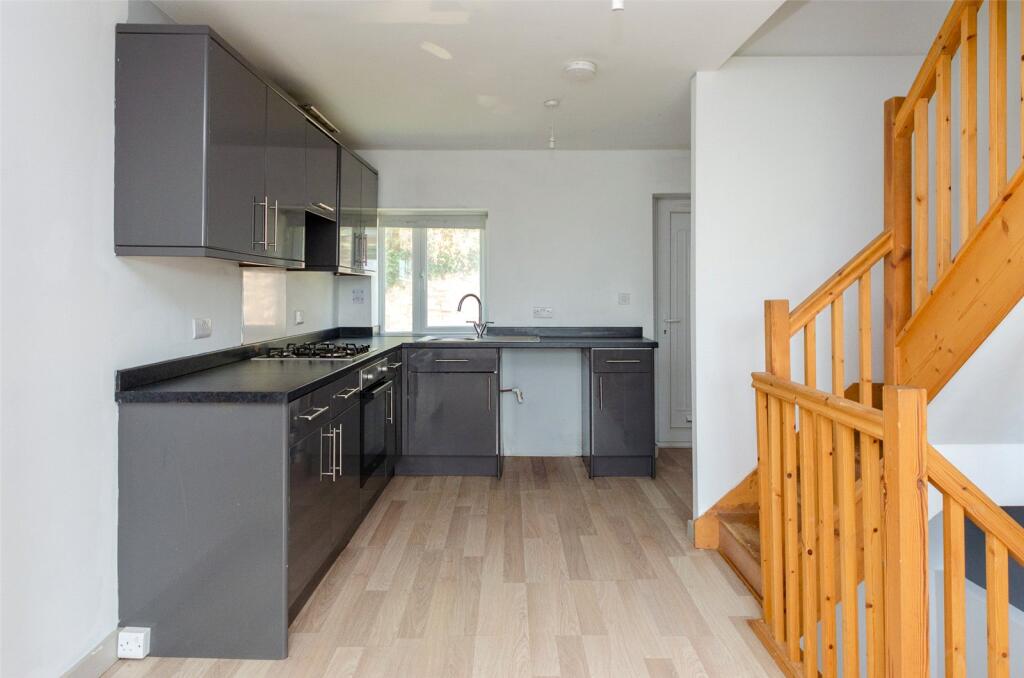 Tan Y Wal, Old Colwyn, Colwyn Bay, Conwy, LL29 photo 4