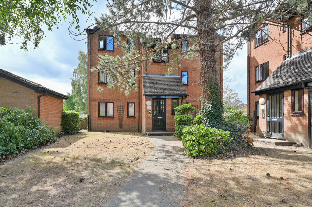 Main image of property: Courtlands Close, Watford, WD24