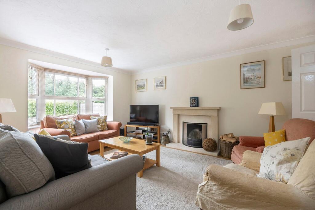 Grace Gardens, Cheltenham, GL51 - View 2