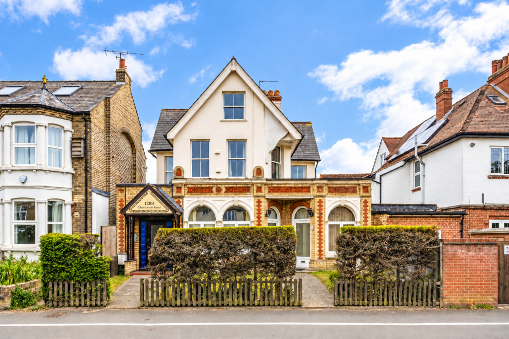 Main image of property: Chesterton Road, Cambridge CB4