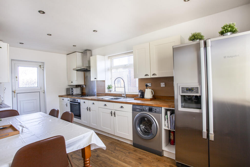 House in Rotherham, Thurcroft - View 5