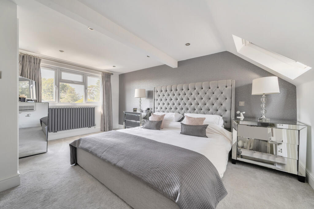 House in Three Rivers, Batchworth - View 2