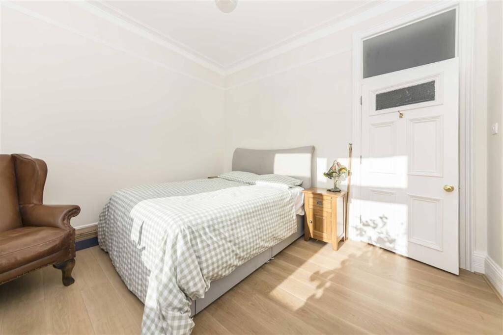 Apartment in London, Bloomsbury - View 5