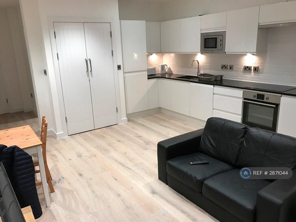 Main image of property: Garrard House, Reading, RG1