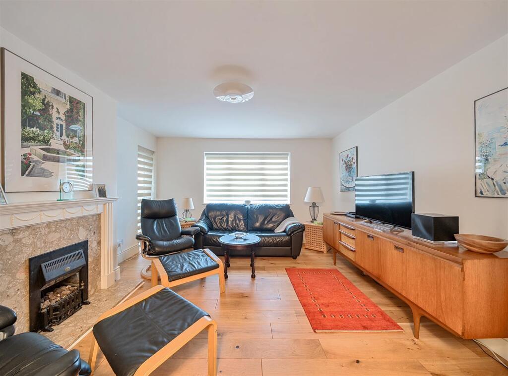 Main image of property: St. Pauls Avenue, London NW2