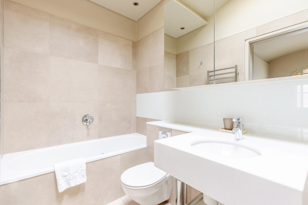 4 bedroom terraced house for rent