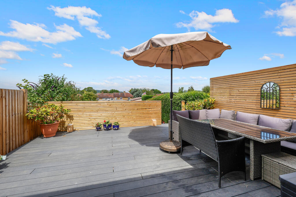 Prince Albert Square, Redhill, Surrey, RH1 - More